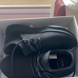 Ordered them but not my style Never worn still in box